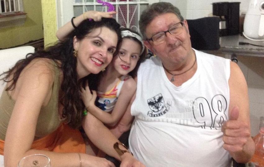 Luiza Ambiel com a filha, Gabi, e o pai, Antônio de Jesus Baptista, que faleceu em decorrência de câncer - Foto: reprodução