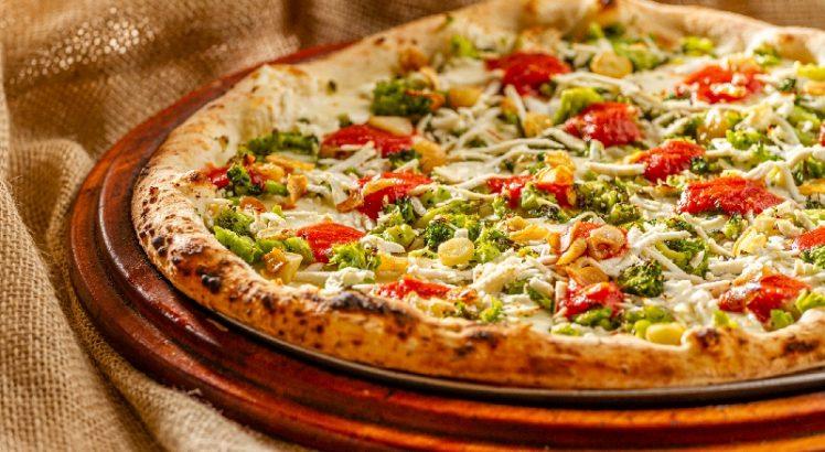 Dia Mundial da Pizza: Pizzaria com chefs italianos prepara promoção especial no Recife