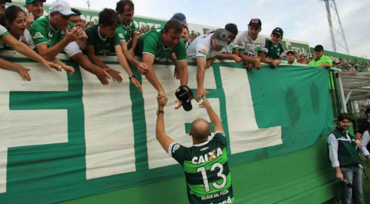Gilmar Dal Pozzo foi homenageado pela Chapecoense no final do ano passado. Foto: Divulgação/Chapecoense