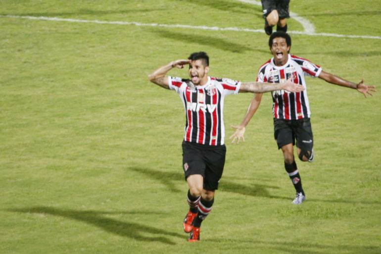 Acompanhe os principais lances do jogo Flamengo 2x1 Campinense