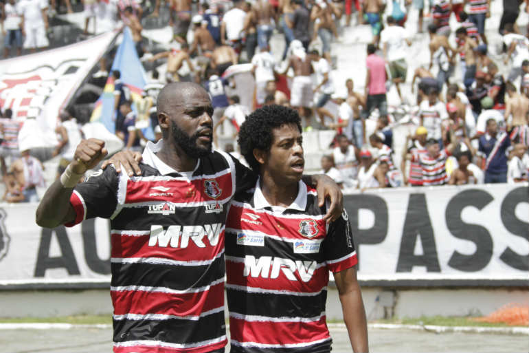 Santa Cruz busca vitória em Salvador para agradar novo treinador