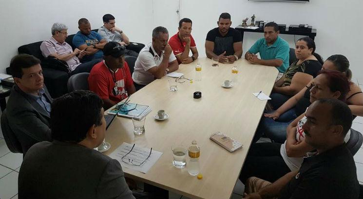 Presidente do Santa Cruz pediu o voto de cofniança dos funcionários. Foto: Divulgação/Santa Cruz