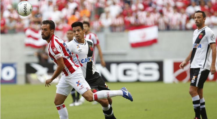 Marco Antônio é um dos quatro alvirrubros com contrato para 2017. Foto: Diego Nigro/JC Imagens
