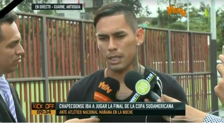 "Queremos a Chapecoense campeã", afirma o lateral do Atlético Nácional. Foto: Reprodução/TV Colombiana