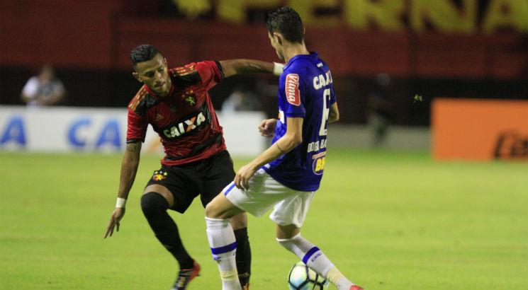 Rogério é outro que tem quatro gols no regionalFoto: Bobby Fabisack/JC Imagem