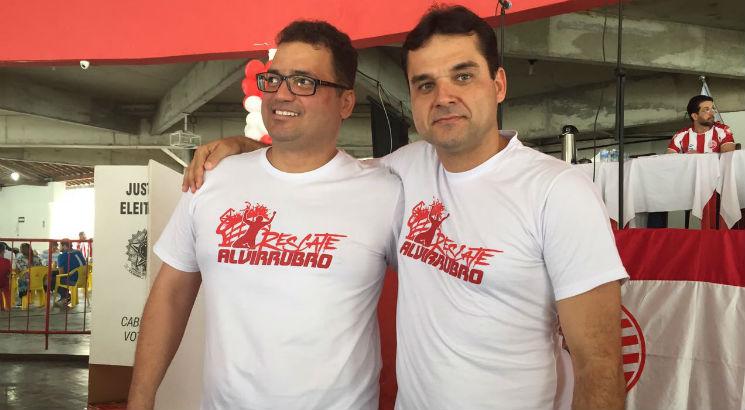 Edno Melo (E) e Diógenes Braga (D) foram aclamados presidente e vice, respectivamente. Foto: Divulgação/Resgate Alvirrubro