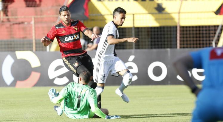 Leão não vence em casa há seis partidas. Foto: Diego Nigro/JC Imagem