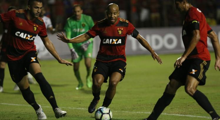 Volante foi julgado pelo cartão vermelho diante do Flamengo, na 24ª rodada. Foto: Diego Nigro/JC Imagem