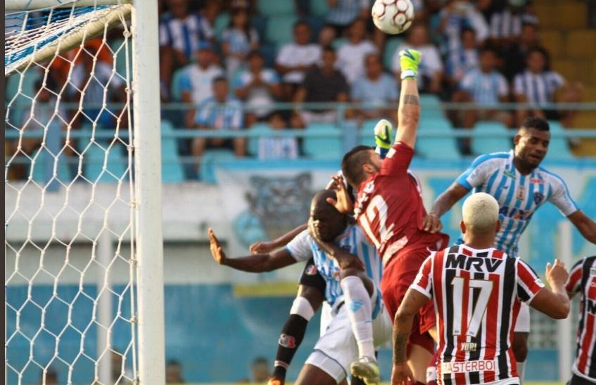 Jacsson teve boa atuação mas não conseguiu impedir a derrota. Foto: Fernando Torres/Comunicação Paysandu