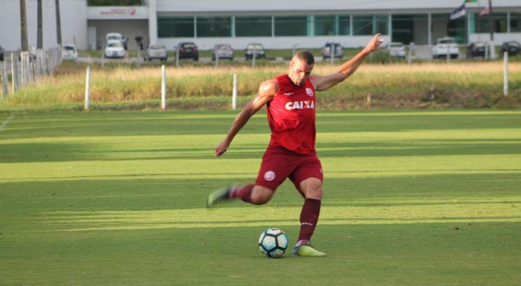 Wallace Pernambucano já marcou seis gols pelo Timbu. Foto: Léo Lemos/Náutico