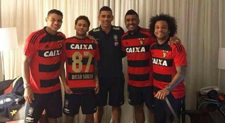 Diego Souza com os companheiros de seleção à época em que foi convocado. Foto: Reprodução/Instagram