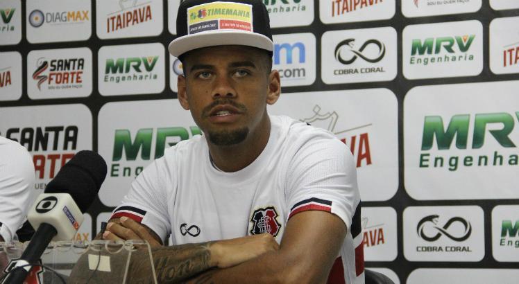 Jogador recebeu proposta e deixa o Tricolor. Foto: Divulgação/Santa Cruz
