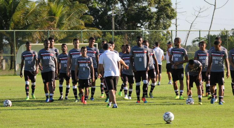 Santa Cruz realizou jogo-treino em Aldeia. Foto: Rodrigo Baltar/Santa Cruz