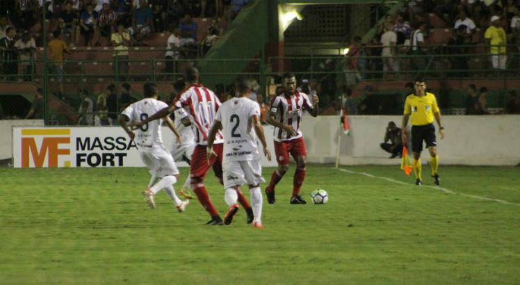 Com boa atuação de Bruno e gol de Wallace Pernambucano, Náutico se classificou na Copa do Brasil