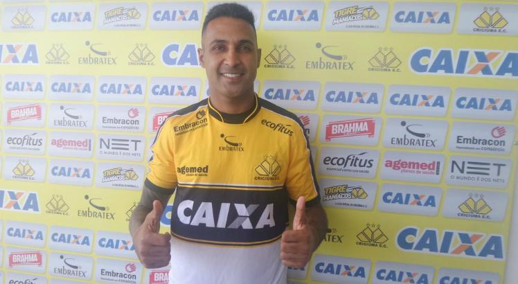 Jogador assinou com o clube até o fim da Série C. Foto: Divulgação/Criciúma