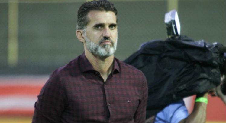 Treinador, de 53 anos, será apresentado ao clube nas próximas semanas. Foto: Tiago Caldas/EC Vitória