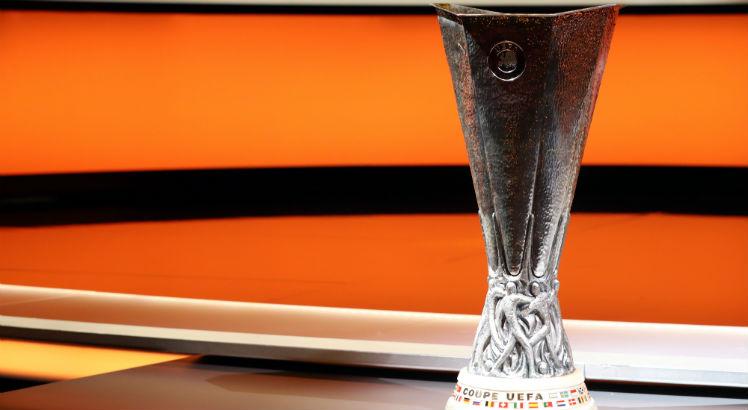 Troféu da Liga Europa é o segundo mais importante no continente para os clubes. Foto: AFP