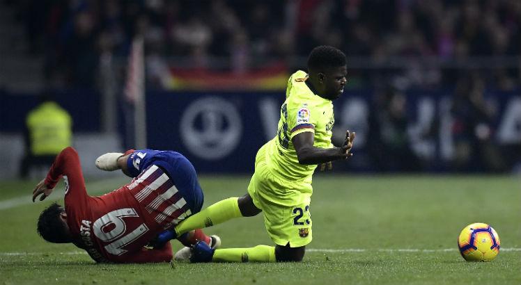 O jogador francês do Barcelona vai ficar afastado com problemas no joelho esquerdo. Foto: AFP