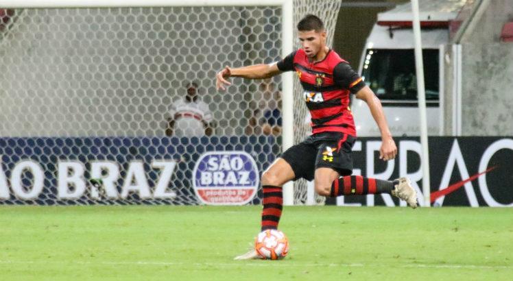 Jogador garante que Leão vai buscar somar pontos diante do Grêmio. Foto: Divulgação/ Sport