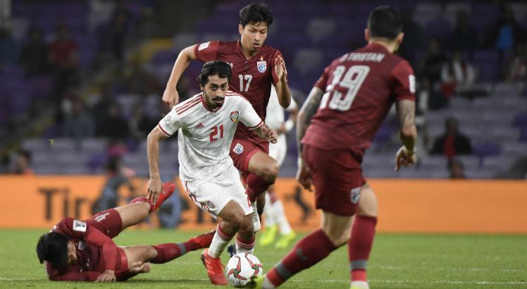 Emirados Árabes Unidos e Tailândia empataram por 1 a 1. Foto: Khaled DESOUKI / AFP