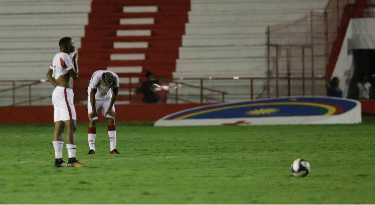 Com a paralisação do futebol, Náutico pode ter um prejuízo de R$ 1 milhão. Foto: Diego Nigro/JC Imagem
