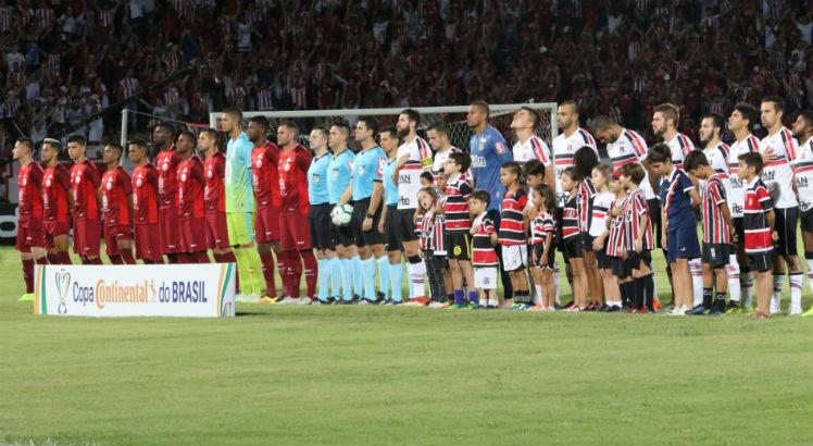 Náutico e Santa Cruz buscam o acesso à Série B do Campeonato Brasileiro. Foto: Bobby Fabisak/JC Imagem