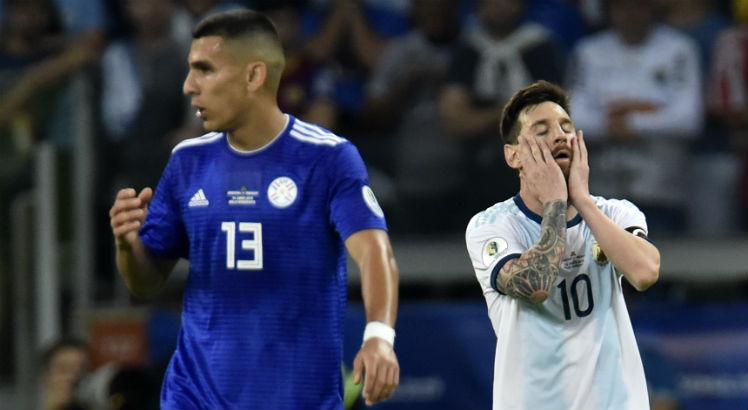 Messi marcou o gol de empate que deixou a Argentina viva na Copa América. Foto: AFP