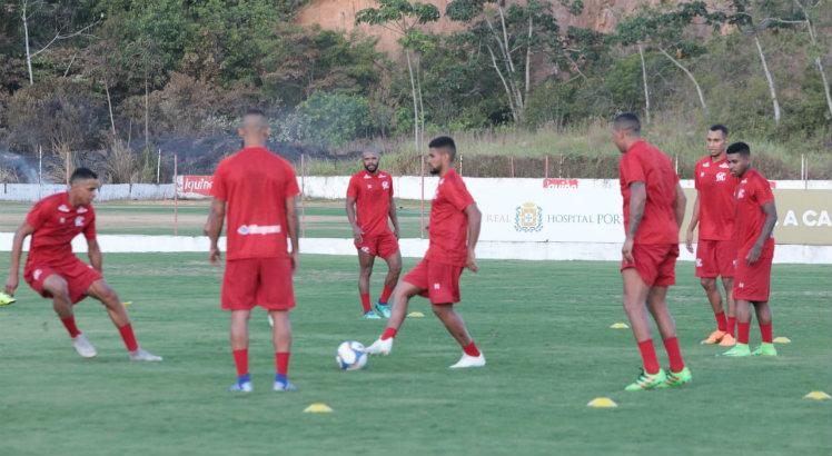 Jogadores voltaram ao trabalho nesta terça-feira. Foto: Tião Siqueira/ TV Jornal
