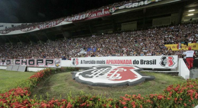 Santa Cruz receberá o Bahia neste sábado, na estreia da Copa do Nordeste. Foto: Diego Nigro/Acervo JC Imagem