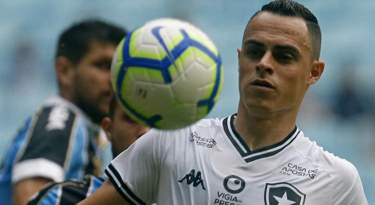 Victor Rangel está perto de ser anunciado pelo Santa Cruz. Foto: Vítor Silva/Botafogo