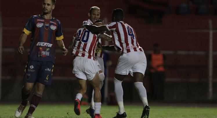 Os gols alvirrubros foram marcados por Jean Carlos e Matheus Carvalho. Foto: Caio Falcão/Náutico