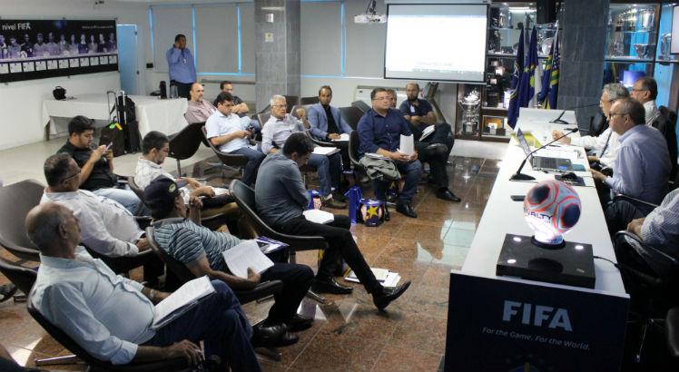 Federação reuniu dirigentes por videoconferência. Foto: Divulgação/FPF