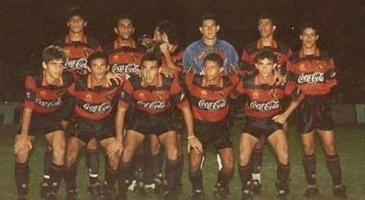 Em 1990, Sport conquistou Campeonato Pernambucano e Copa do Nordeste. Foto: Reprodução/ Instagram