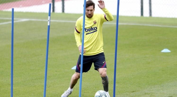 Messi é o quarto atleta a entrar no seleto grupo de bilionários. Foto: AFP