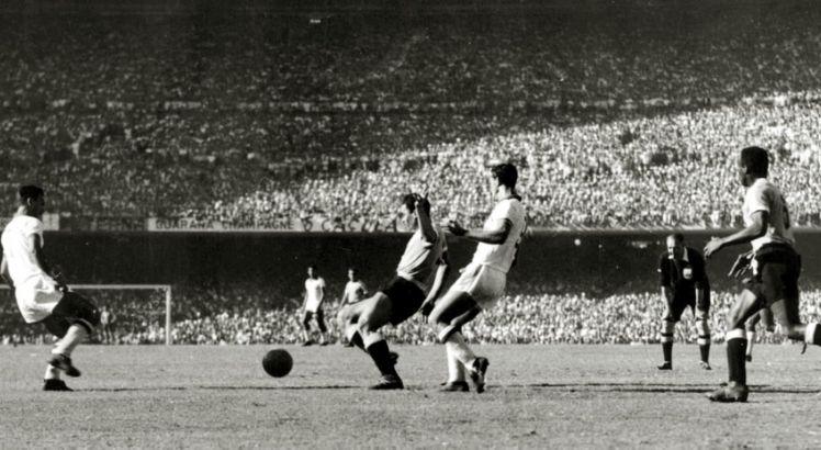Pernambucano Ademir Menezes foi o artilheiro da Copa 1950. Foto: Divulgação/FIFA