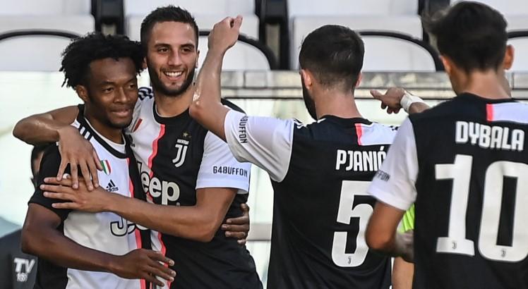 Juventus é líder isolada com sete pontos de vantagem para a Lazio. Foto: MARCO BERTORELLO/AFP