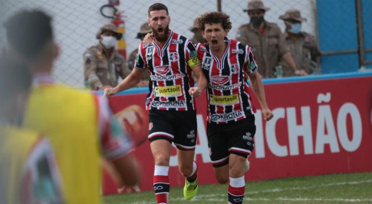 Fabiano tem contrato com o Santa Cruz até o final da Série C. Foto: Rafael Melo/Santa Cruz