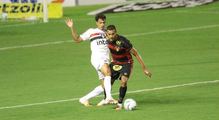Elton marcou dois gols e disputou nove partidas pelo Sport na Série A. Foto: Alexandre Gondim/JC Imagem