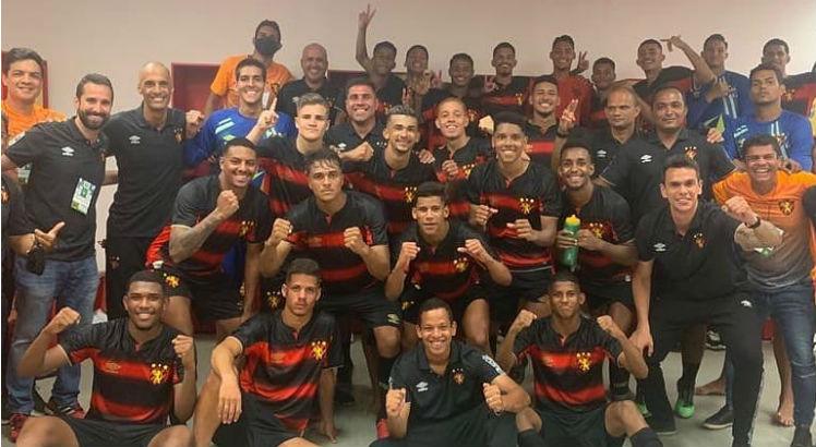 Sport venceu a Chapecoense por 1x0, com gol do lateral-direito Ewerthon. Foto: Divulgação/ Sport