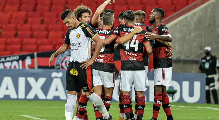 Os três gols do Flamengo em cima do Sport foram marcados no segundo tempo. Foto: Nayra Halm/Estadão Conteúdo