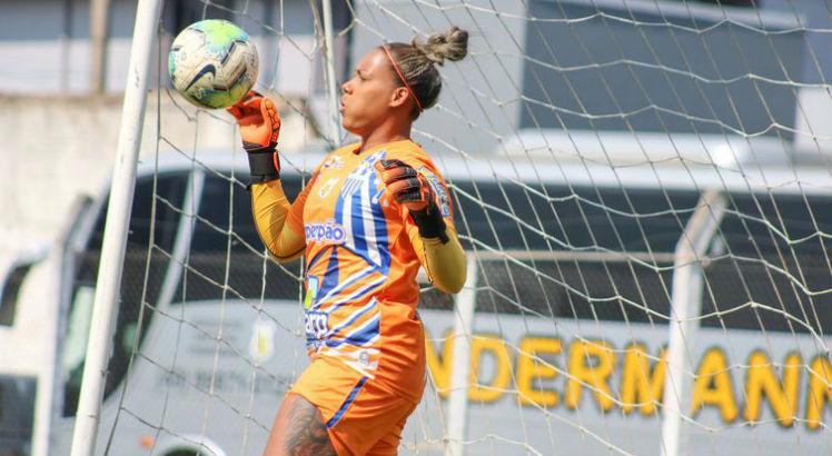 A goleira pernambucana Bárbara, titular da seleção brasileira, defende o Kindermann. FOTO: Andrielli Zambonin/Avaí Kindermann