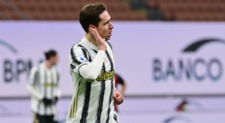Chiesa marcou dois gols na vitória da Juve no clássico. Foto: AFP
