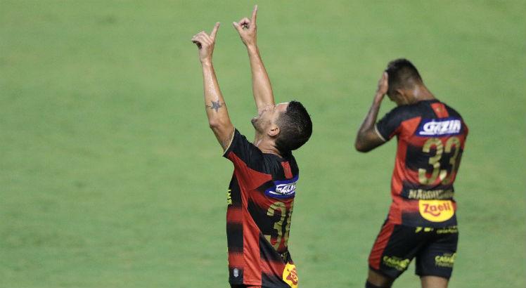 Thiago Neves é a esperança de gols do Sport diante do Palmeiras. Foto: Alexandre Gondim/JC Imagem