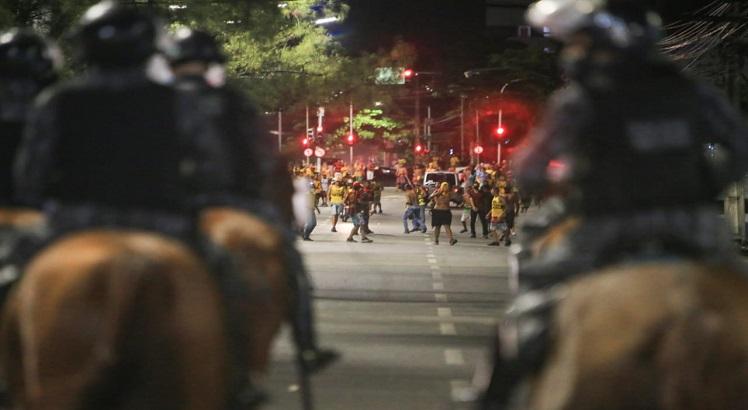 Batalhão de Choque foi acionado para dispersar a torcida organizada do Sport, antes do confronto contra o Flamengo, no início de fevereiro. Foto: Wesley D'Almeida / @wesleydalmeidafotografo