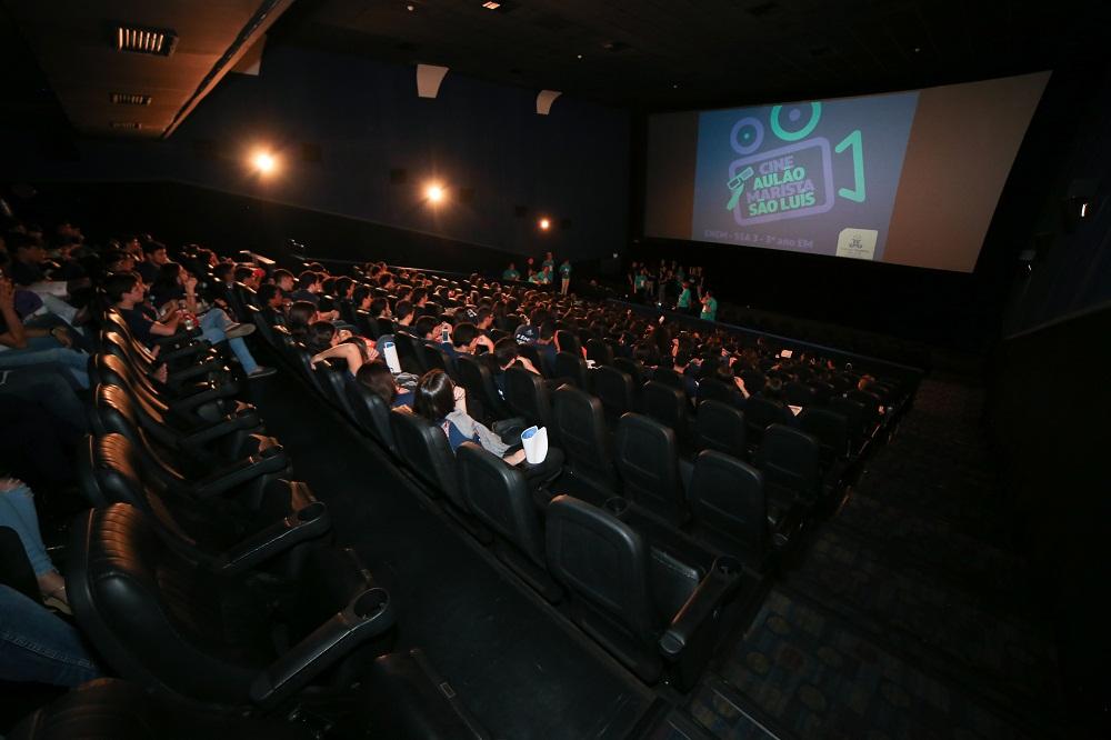 No Cine Aulão, Marista São Luís revisa conteúdos na reta final do Enem
