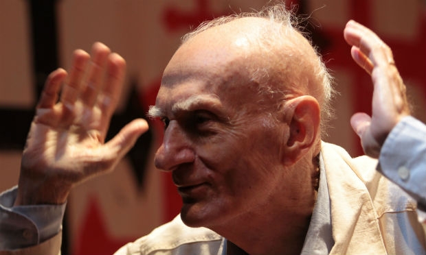 Escritor e dramaturgo Ariano Suassuna, 87 anos, faleceu no fim da tarde desta quarta-feira (23) em decorrência de uma parada cardíaca / Foto: Ricardo Labastier/Acervo JC Imagem