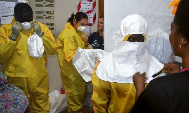 Ebola não tem tratamento e a mortalidade das vítimas do vírus chega a cerca de 70% / Foto: AFP