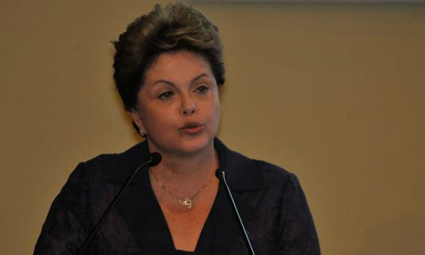 Dilma foi a última candidata a falar na sabatina realizada nesta quarta-feira / Foto: José Cruz/Agência Brasil