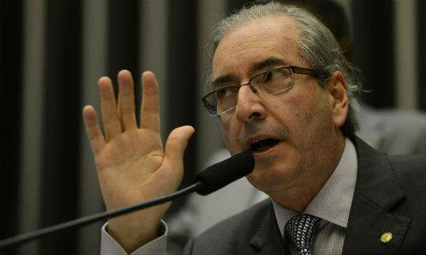 Segundo Janot, Cunha foi destinatário de propina e recebeu ao menos US$ 5 milhões, cerca de R$ 17,3 milhões / Foto: Agência Brasil