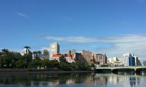 No Recife, temperatura varia entre 21ºC e 32ºC. / Foto: Marina Padilha/NE10
